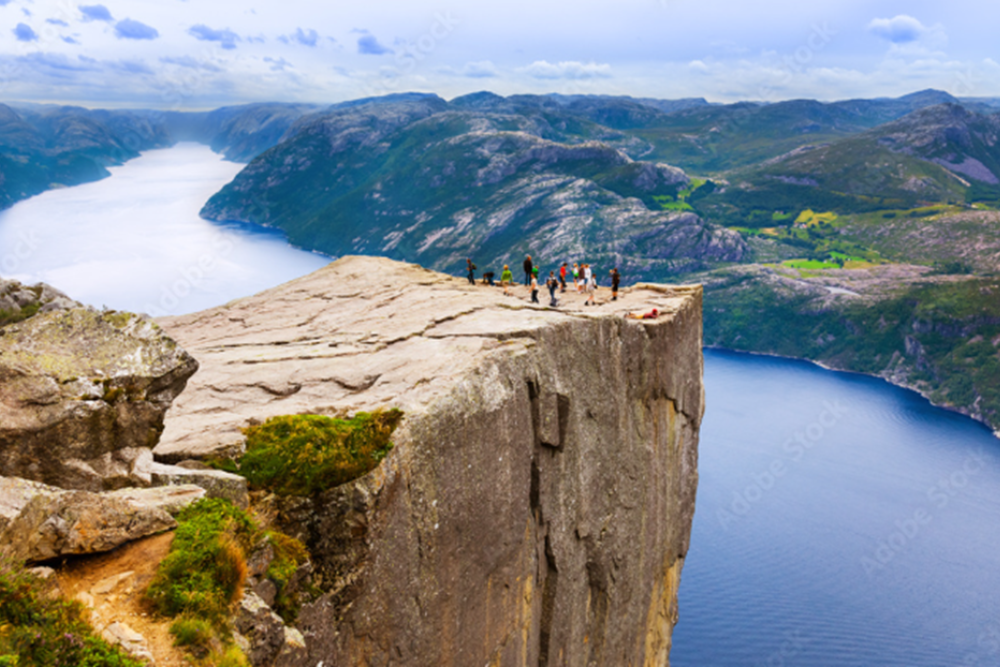 Climbing Preikestolen (Lectern Rock)