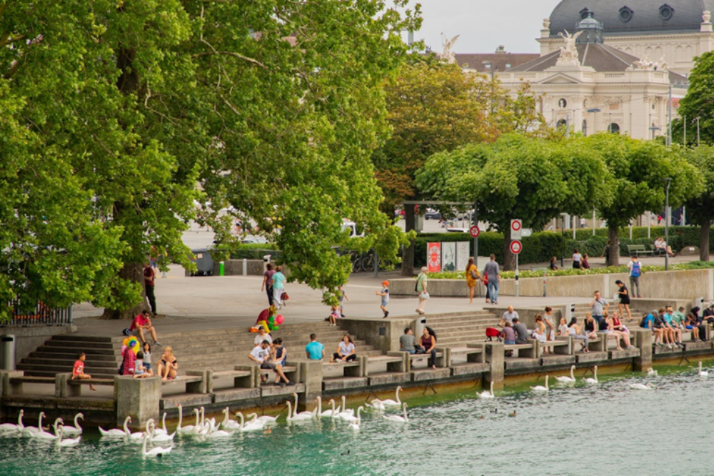 Lake Zurich Promenade