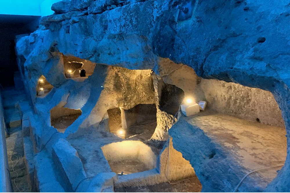 Caving at Ta’ Bistra Catacombs