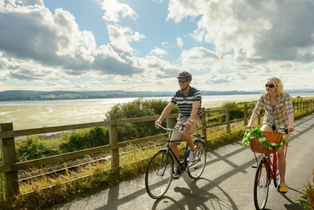 Cycling along the Estuary 