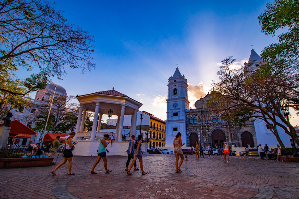 The Old Town (Casco Antiguo)