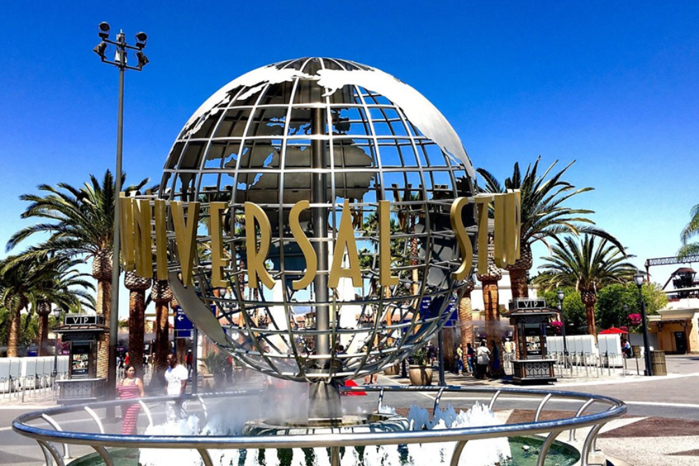 Hollywood and Entertainment Landmarks