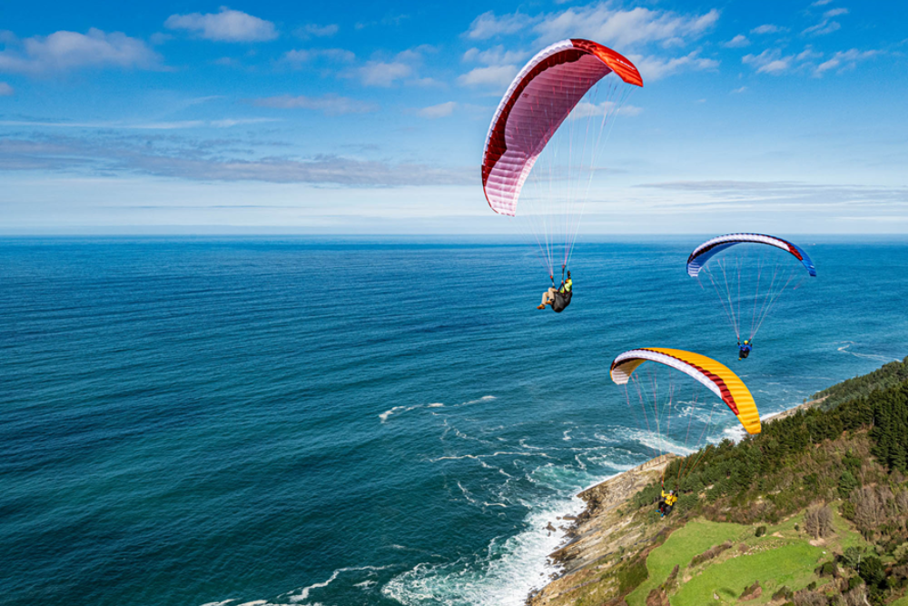 Paragliding over Mount Ulia