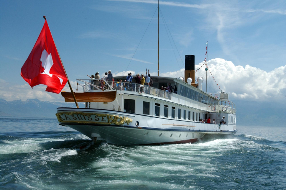Boat Cruises on Lake Geneva