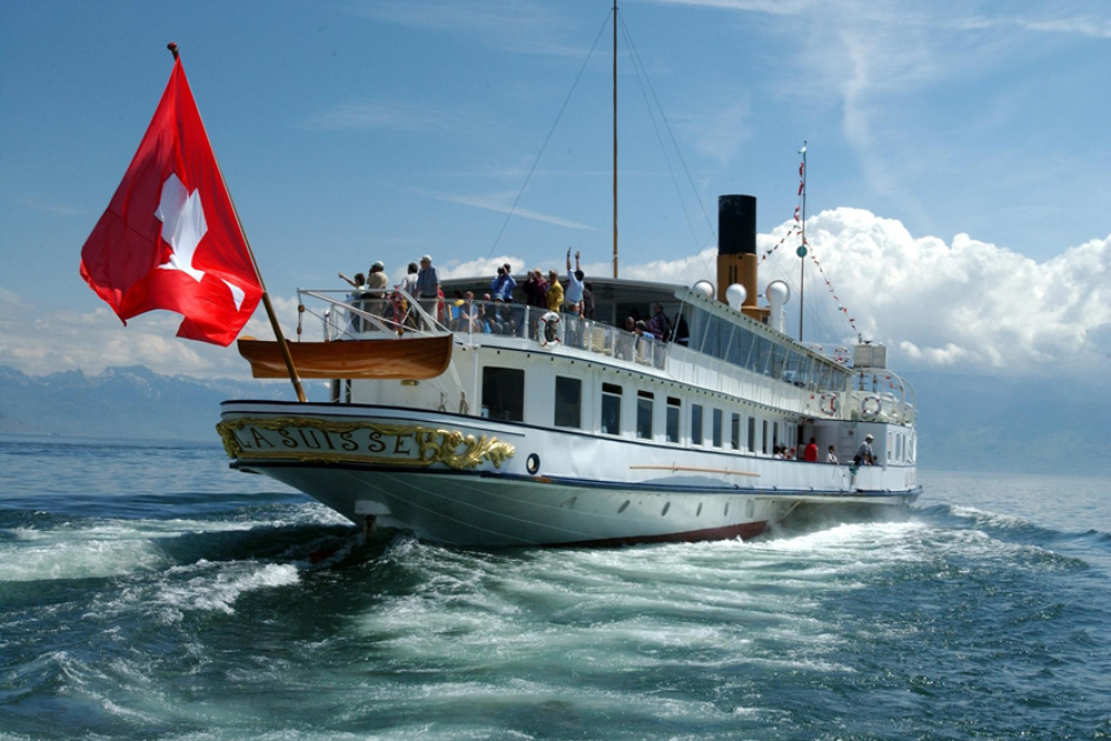 Boat Cruises on Lake Geneva