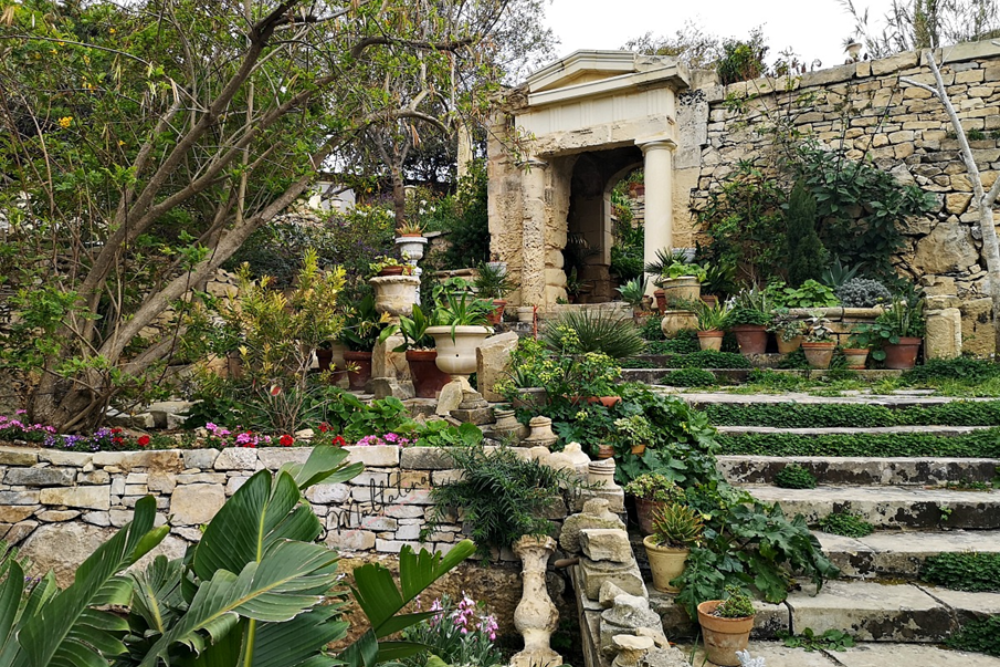 Stroll Through the Gardens of Villa Frere