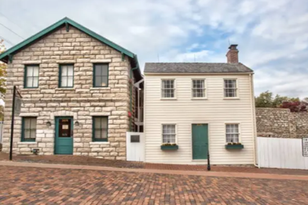 Mark Twain Childhood Home and Gallery (Hannibal)