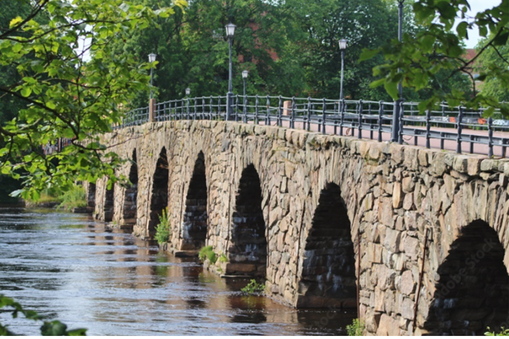 Ostra Bron (The Old Stone Bridge)