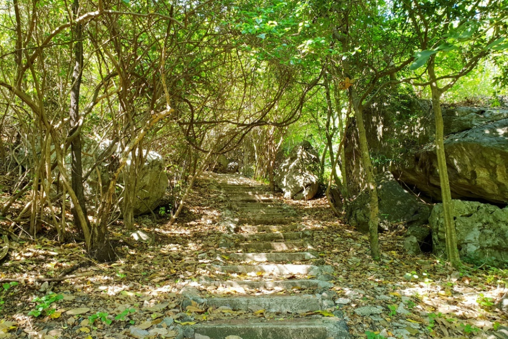 Khao Nang Phanthurat Forest Park
