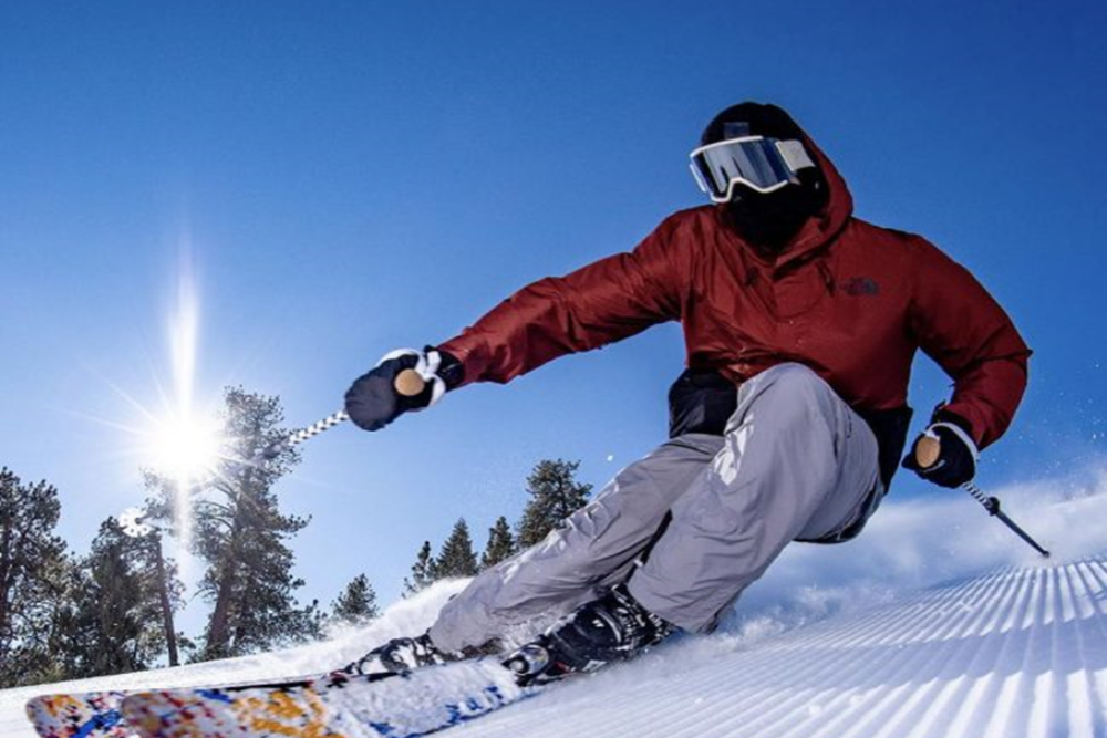 Skiing and Snowboarding on the Eggbergen Slopes