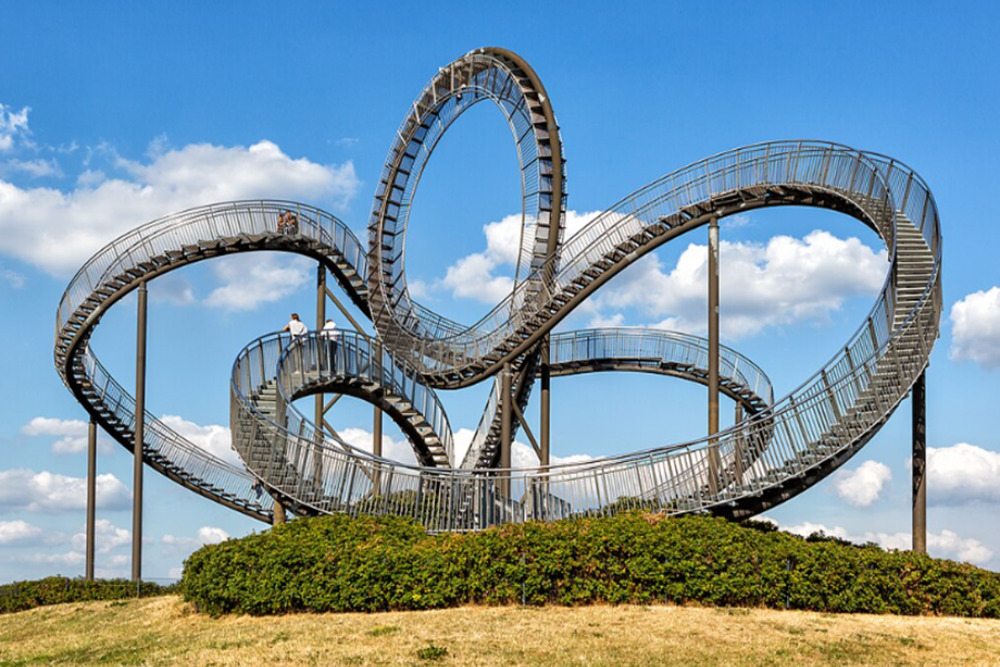 Tiger & Turtle – Magic Mountain