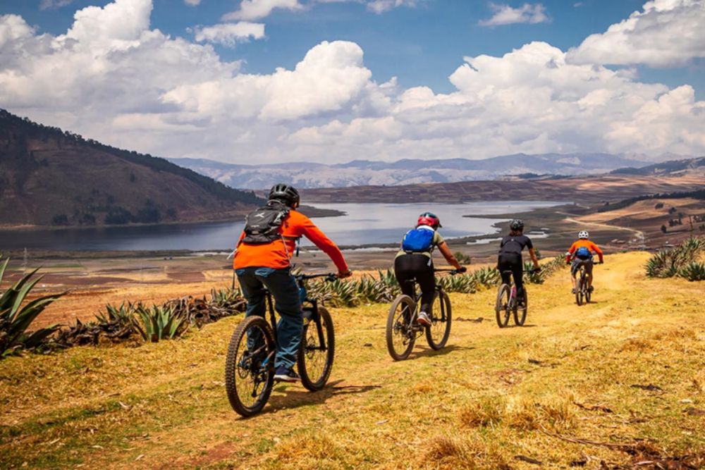 Biking in Valle y Carrascoy Regional Park