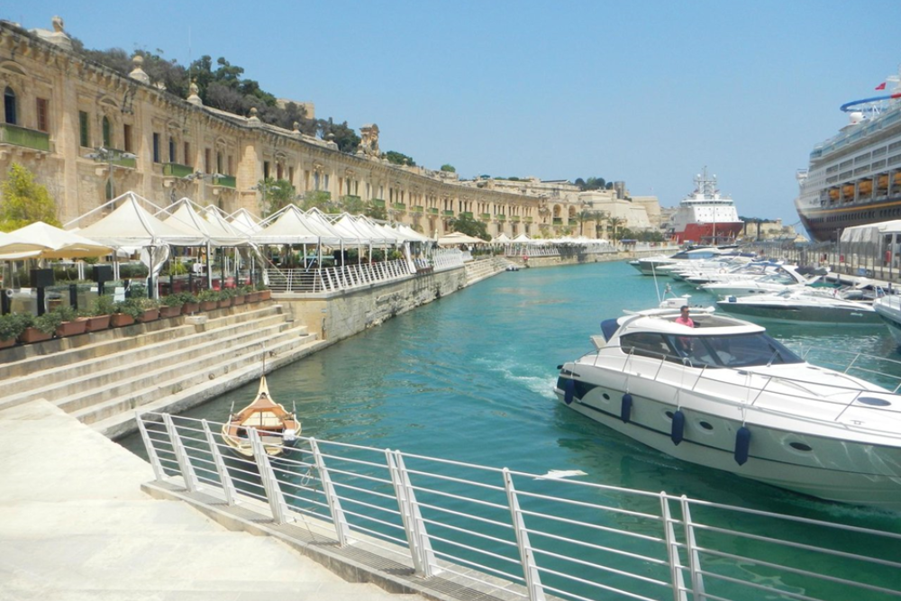 Boat Tours around the Grand Harbour