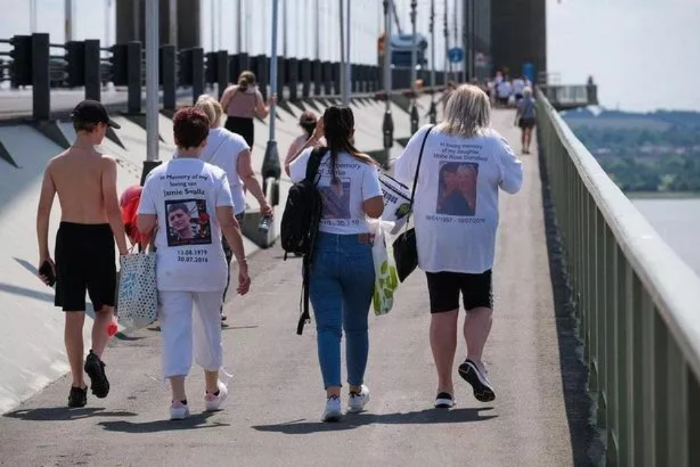 Humber Bridge Walk