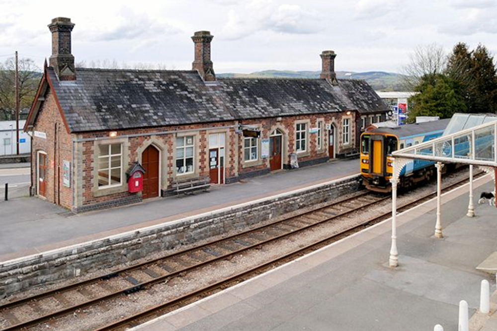 Wells Railway Station to Wookey Hole Caves