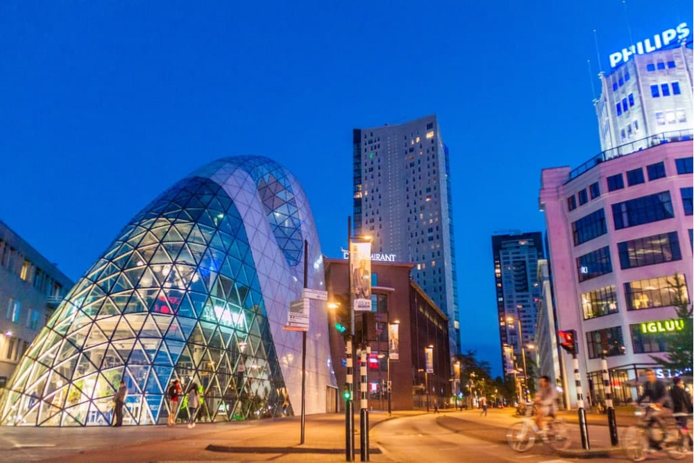 Eindhoven also boasts a vibrant cultural scene, with attractions such as the Van Abbemuseum (modern art), the DAF Museum (automobiles), and the annual Dutch Design Week.