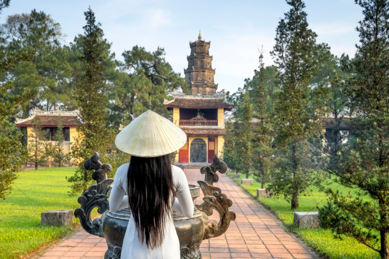 10 Things Every Solo Traveler Should Do in Hanoi