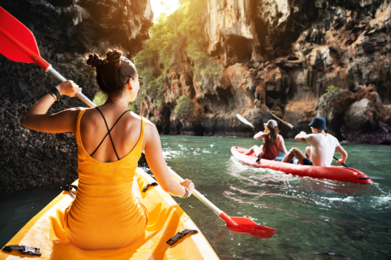 Best Places for Solo Travelers to Go Kayaking in Ha Long Bay