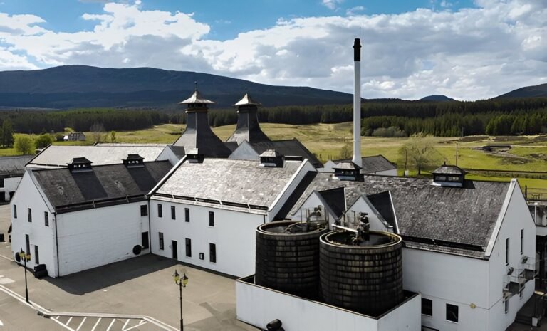Scotland’s Famous Whisky Distilleries: A Connoisseur’s Guide