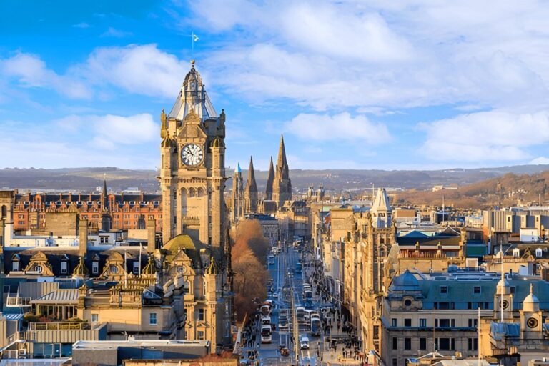 Edinburgh: A Complete Guide to Scotland’s Capital City