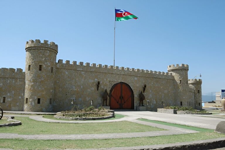 Exploring Lankaran: Tea Plantations and Coastal Beauty