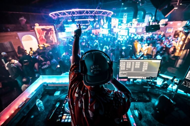 Singapore’s Underground Gems: Exploring Hidden Bars and Clubs