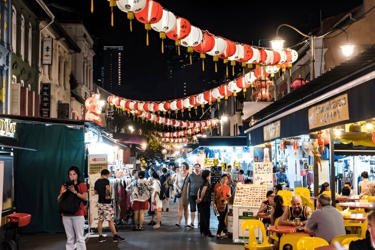 The Best Late-Night Eateries in Singapore for Midnight Cravings