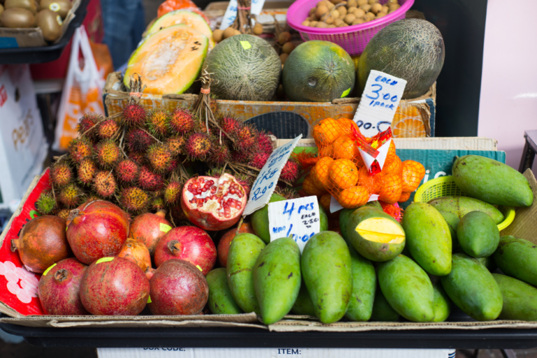 A Guide to Malaysian Fruits: From Durian to Rambutan