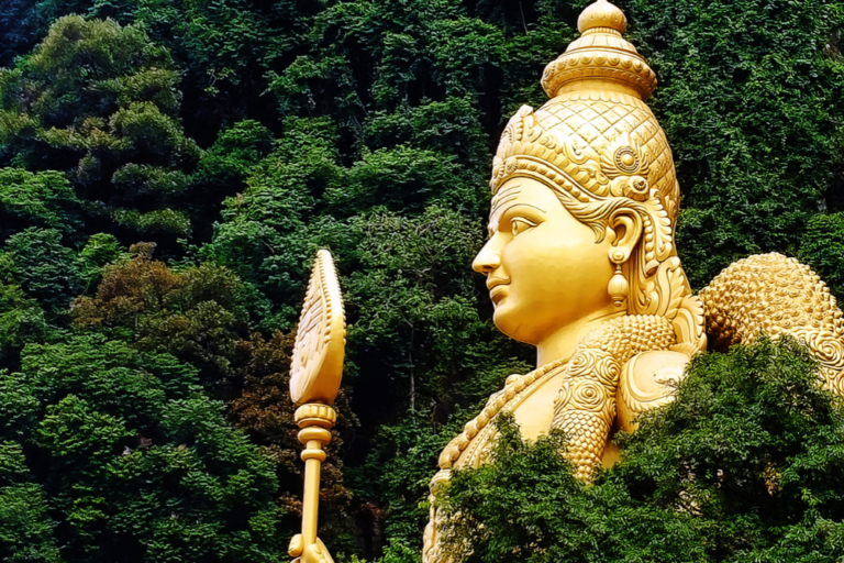 Visiting the Batu Caves: A Spiritual and Adventure Experience