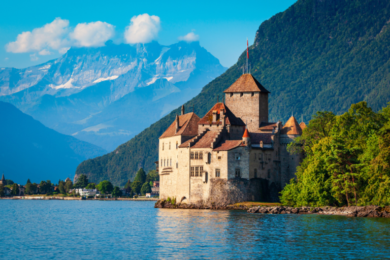 Switzerland’s Lost Castles: Abandoned Ruins and Forgotten Fortresses