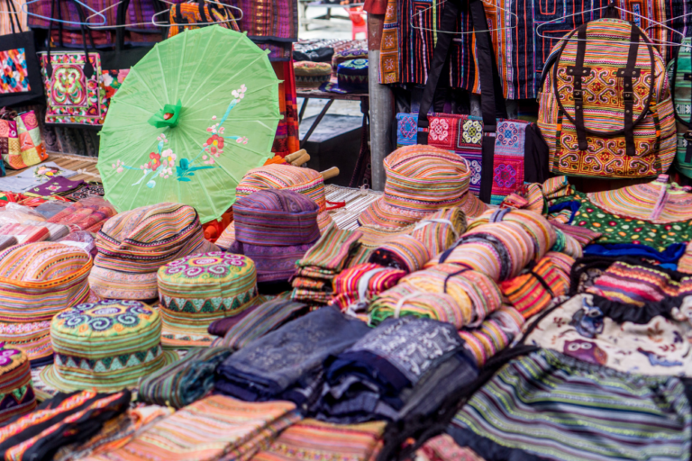 Best Outdoor Markets in Da Nang for Solo Travelers to Explore
