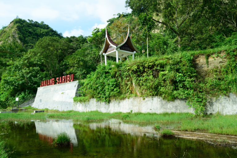 Discovering Singapore’s Forgotten Landmarks
