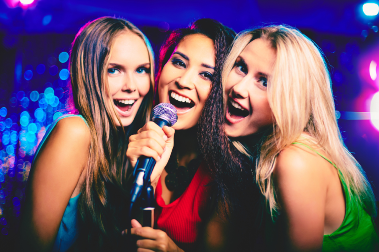 A Guide to the Best Karaoke Bars in Singapore