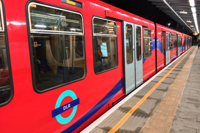 How to Navigate London’s Public Transport System