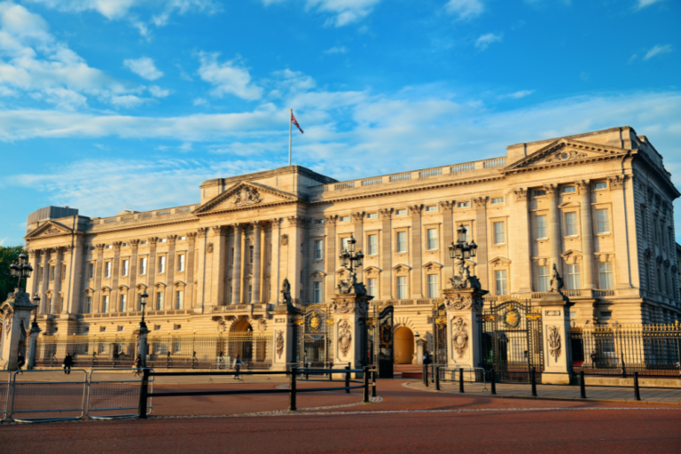 Exploring London’s Royal Palaces and Parks