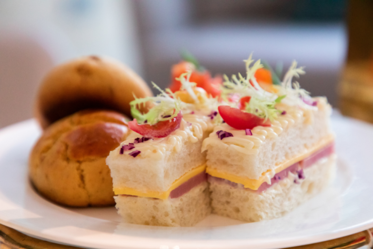 How to Experience Afternoon Tea in London Like a Local